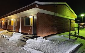 Mäntypää, keskellä Vuokattia